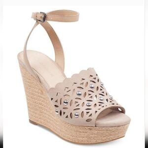 Marc Fisher Platform Hata Beige Suede Espadrille Heels Shoes Women's 10